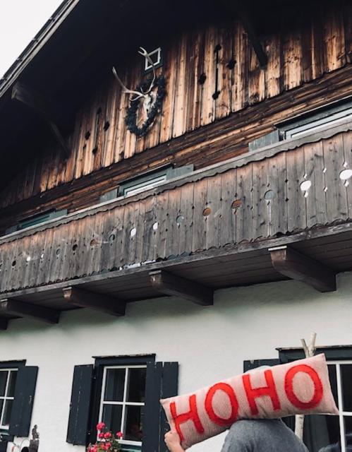 Forest Chalet, 15 Min To Salzburg Olt Town, And Most Beautiful Lakes, Secluded Location, 1,000 Sqm Garden, Mountainview, Panorama Sauna, Bath Whirlpool, Bbq&Bikes&Sunbeds For Free, Up To 10 P Голлінг-ан-дер-Зальцах Екстер'єр фото