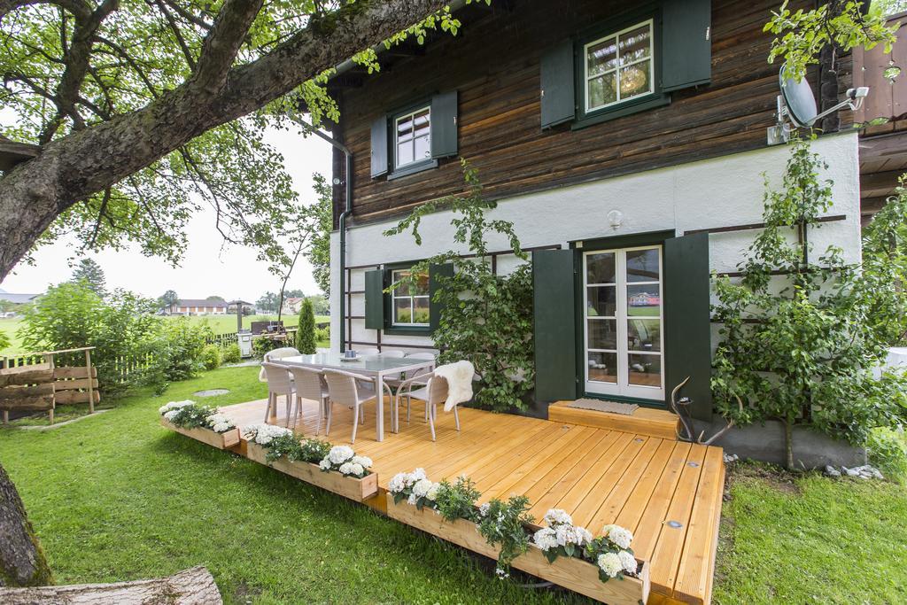 Forest Chalet, 15 Min To Salzburg Olt Town, And Most Beautiful Lakes, Secluded Location, 1,000 Sqm Garden, Mountainview, Panorama Sauna, Bath Whirlpool, Bbq&Bikes&Sunbeds For Free, Up To 10 P Голлінг-ан-дер-Зальцах Екстер'єр фото