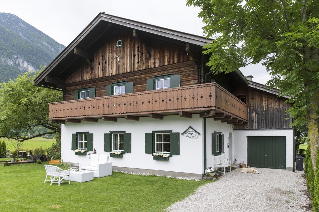 Forest Chalet, 15 Min To Salzburg Olt Town, And Most Beautiful Lakes, Secluded Location, 1,000 Sqm Garden, Mountainview, Panorama Sauna, Bath Whirlpool, Bbq&Bikes&Sunbeds For Free, Up To 10 P Голлінг-ан-дер-Зальцах Екстер'єр фото