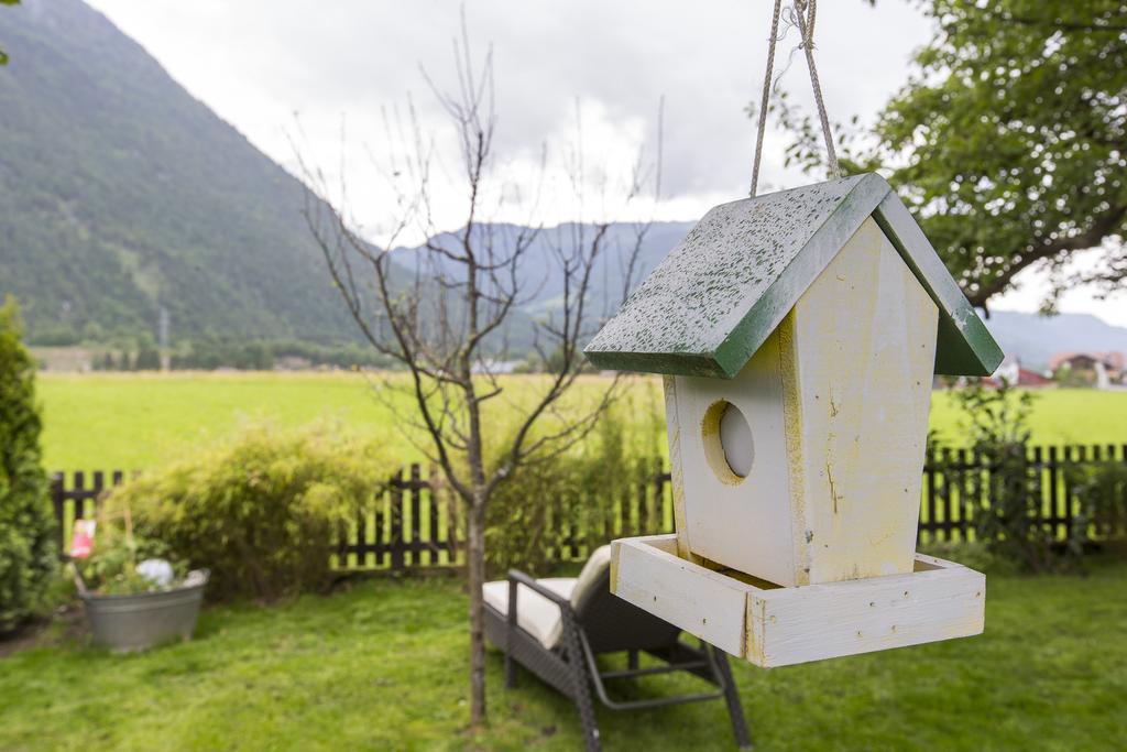 Forest Chalet, 15 Min To Salzburg Olt Town, And Most Beautiful Lakes, Secluded Location, 1,000 Sqm Garden, Mountainview, Panorama Sauna, Bath Whirlpool, Bbq&Bikes&Sunbeds For Free, Up To 10 P Голлінг-ан-дер-Зальцах Екстер'єр фото